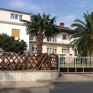 Summer House 2 Apartment Medulin